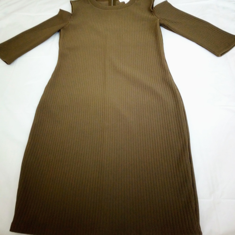 Forever 21 Cold-Shoulder Dress